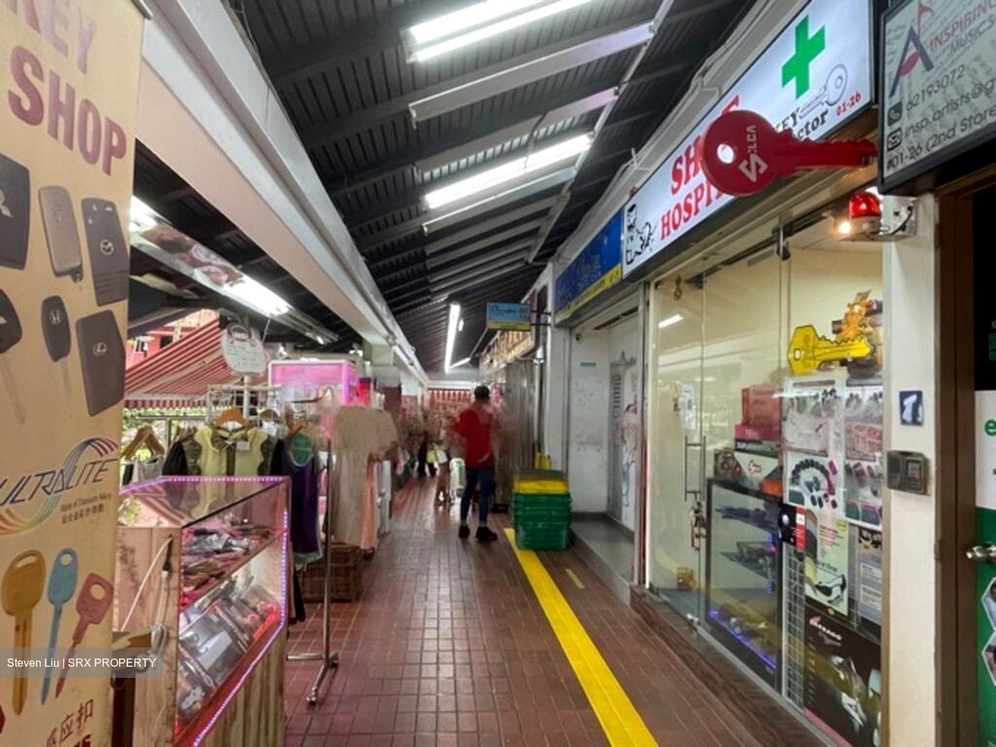 Jurong East Street 13 (D22), Retail #458370841